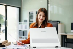 Scanner à plat A3 WorkForce DS-51000WN avec connexion réseau et Wi-Fi